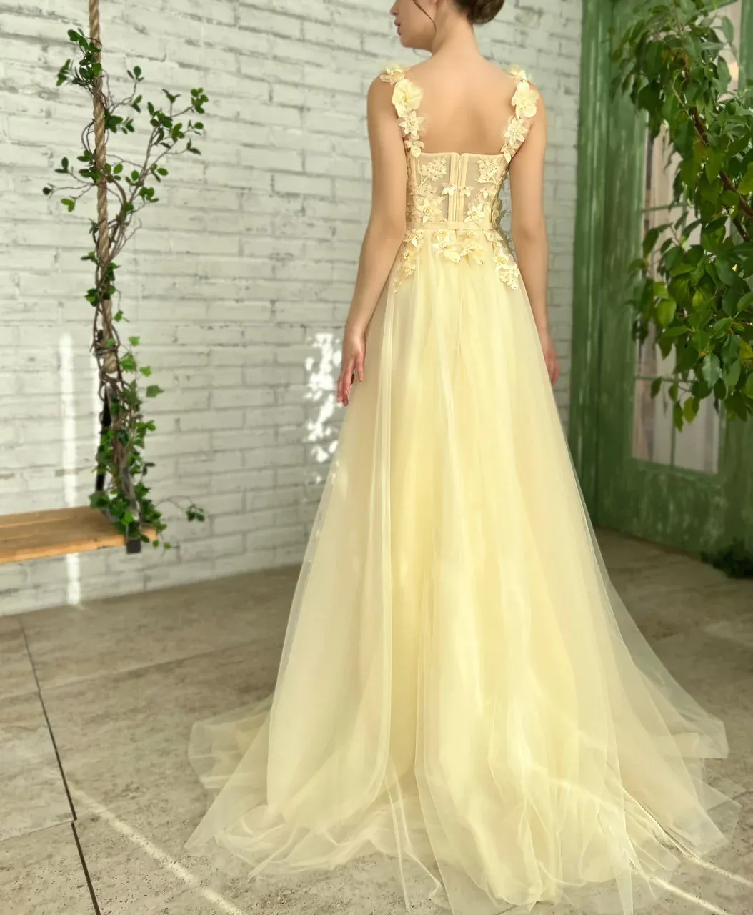 A-line Square Floor-length Sleeveless Open Back Appliques Lace Prom Dress    fg5000