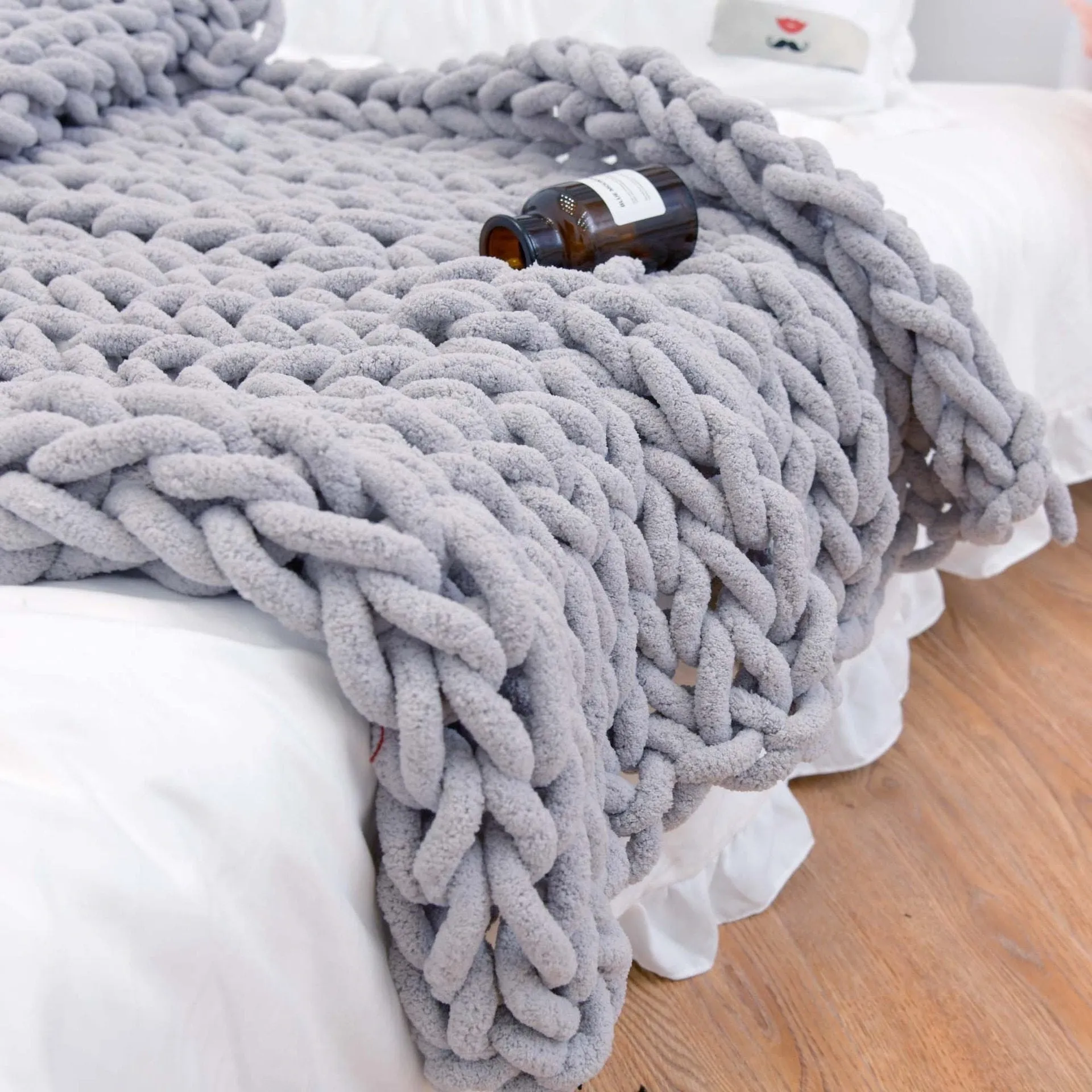 Chenille Chunky Knitted Blanket, Thick Cable Knit Throw for Couch Bed Sofa