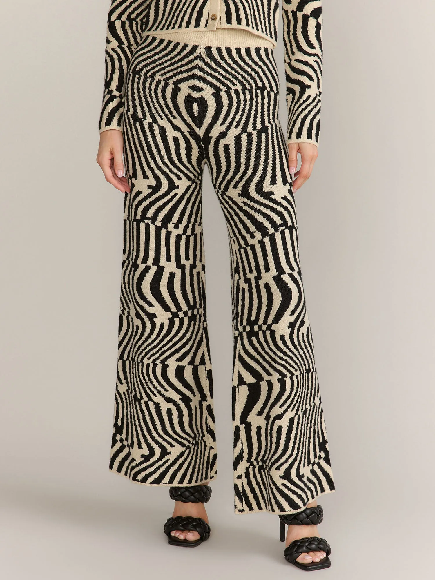 Gilli Abstract Zebra Print Knit Pant - Brands We Love