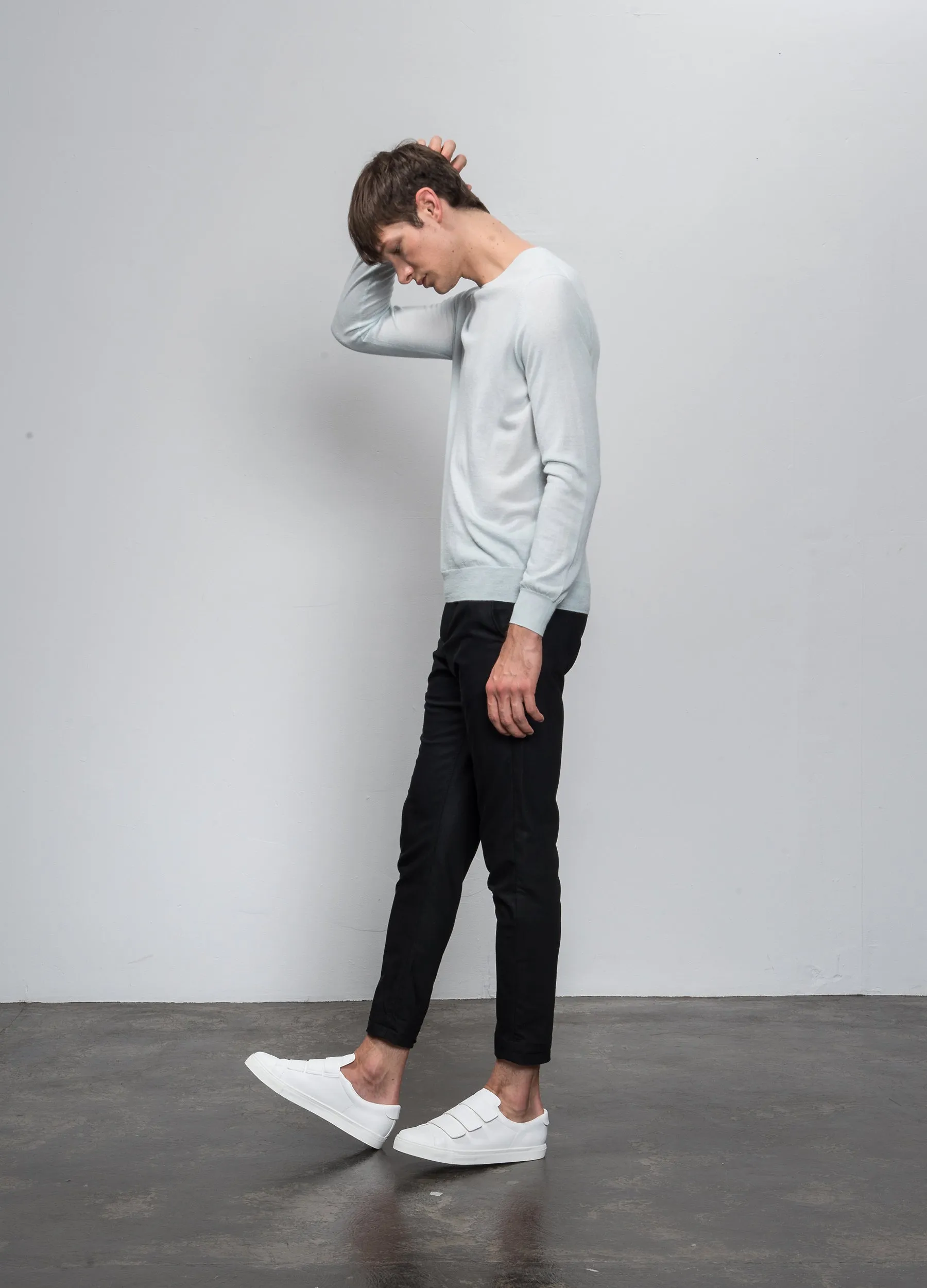 Men Lightweight Crew Neck_Mist