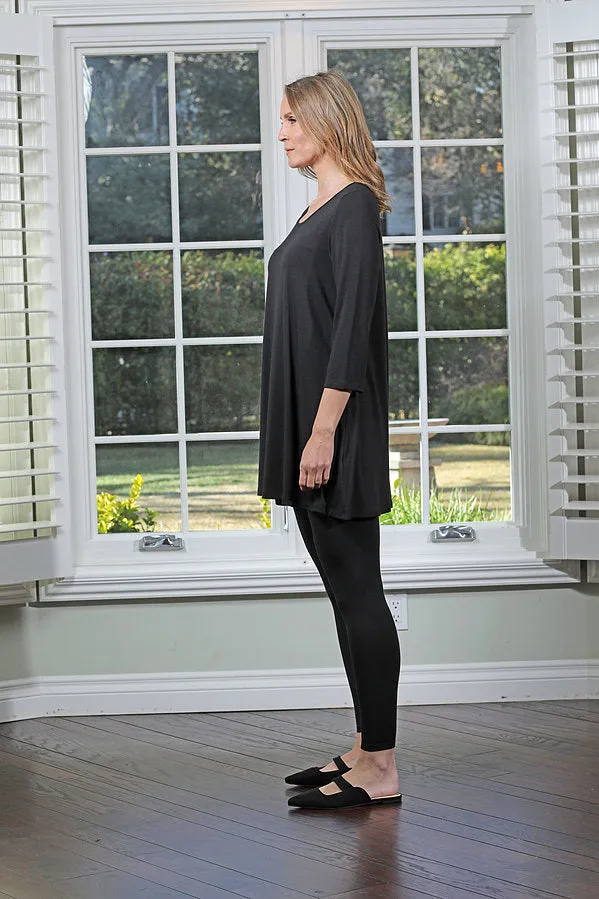 Modal Basic Tunic with 3/4 Sleeves