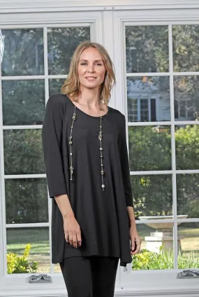 Modal Basic Tunic with 3/4 Sleeves