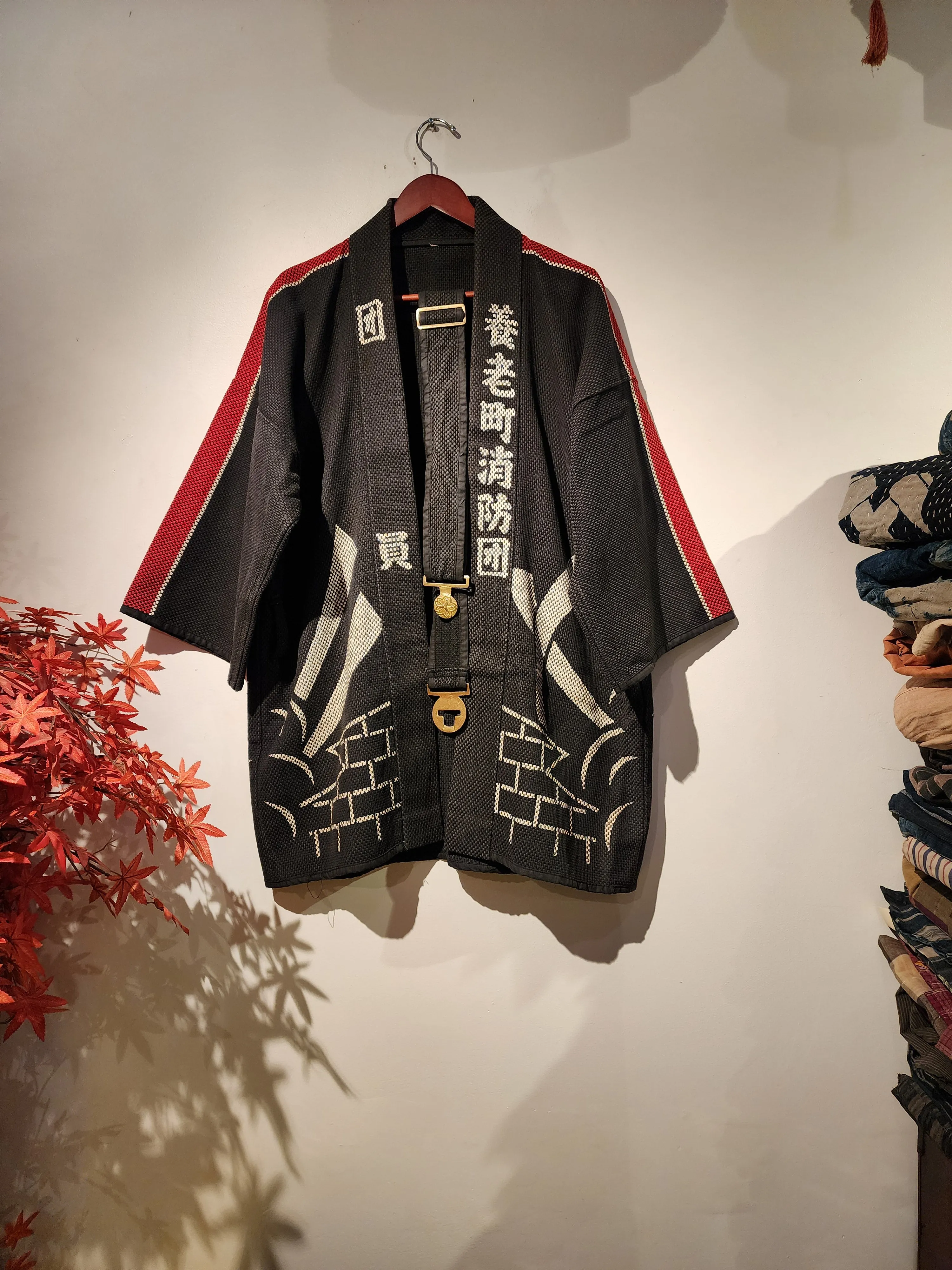 Vintage Japanese Fireman Hanten Jacket with Matoi Hikeshi Brick Wall Design & Belt